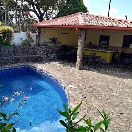 Dos Palmas Studio Apartments Rio Segundo Екстер'єр фото