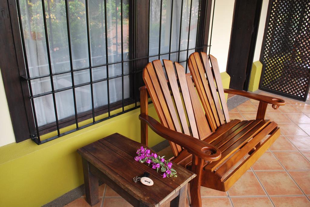 Dos Palmas Studio Apartments Rio Segundo Екстер'єр фото
