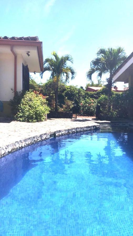 Dos Palmas Studio Apartments Rio Segundo Екстер'єр фото